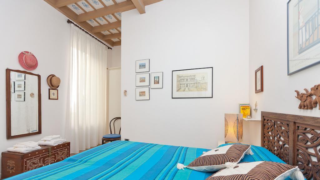 רומא Monti Apartment חדר תמונה
